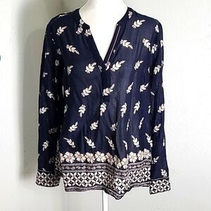 Tommy Hilfiger Navy Blue Top White Flowers, V-neckline,  Longsleeves, Size Large